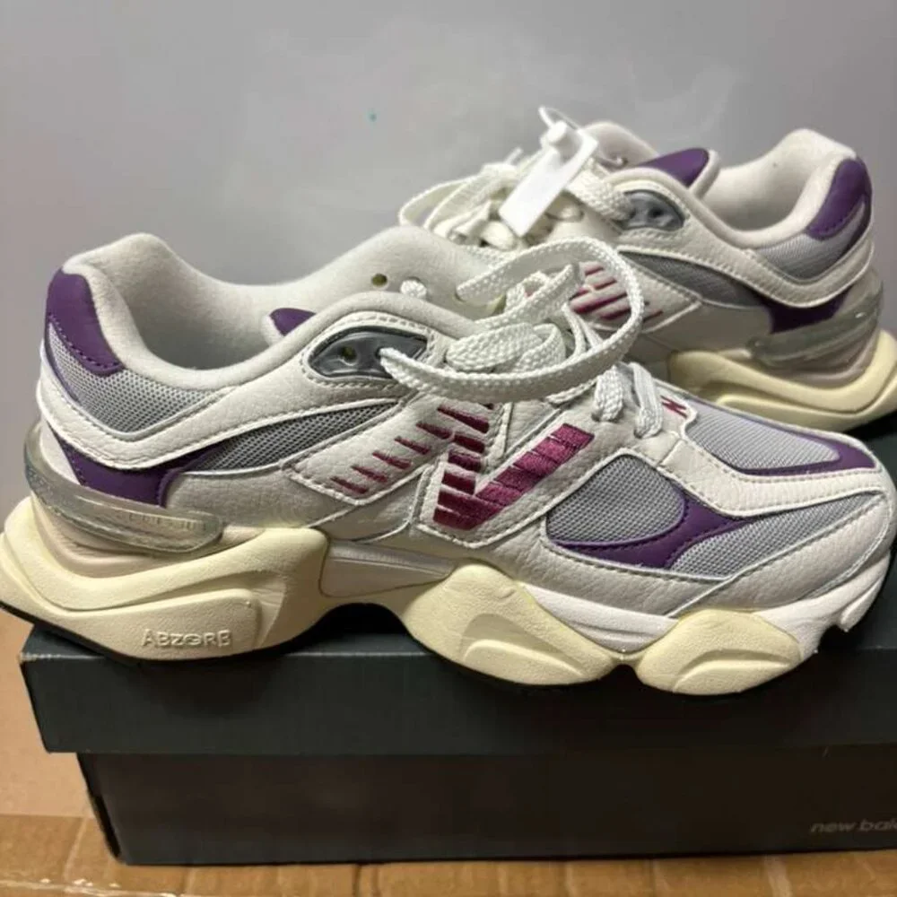 Men/women new balance running shoes size 5 - Picture 2 of 9